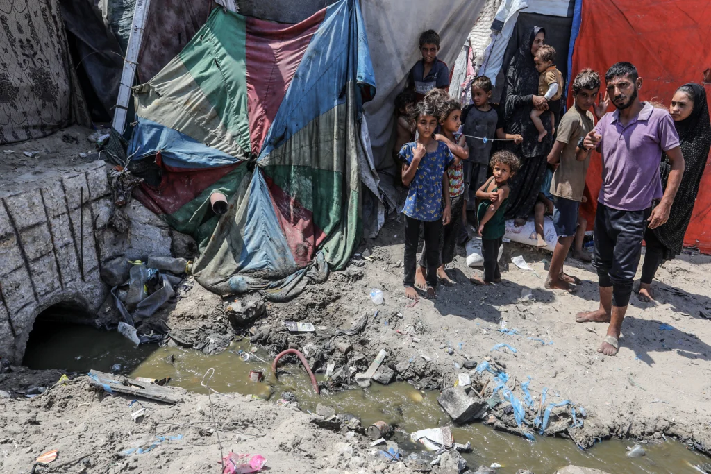 Muerte silenciosa: enfermedades infecciosas amenazan a los niños de Gaza 4 gettyimages 2166822441