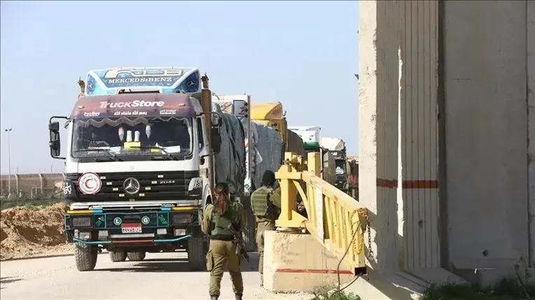 Medios palestinos: Sobornos a oficiales israelíes facilitan entrada de mercancías a Gaza 2 image 15.jpg