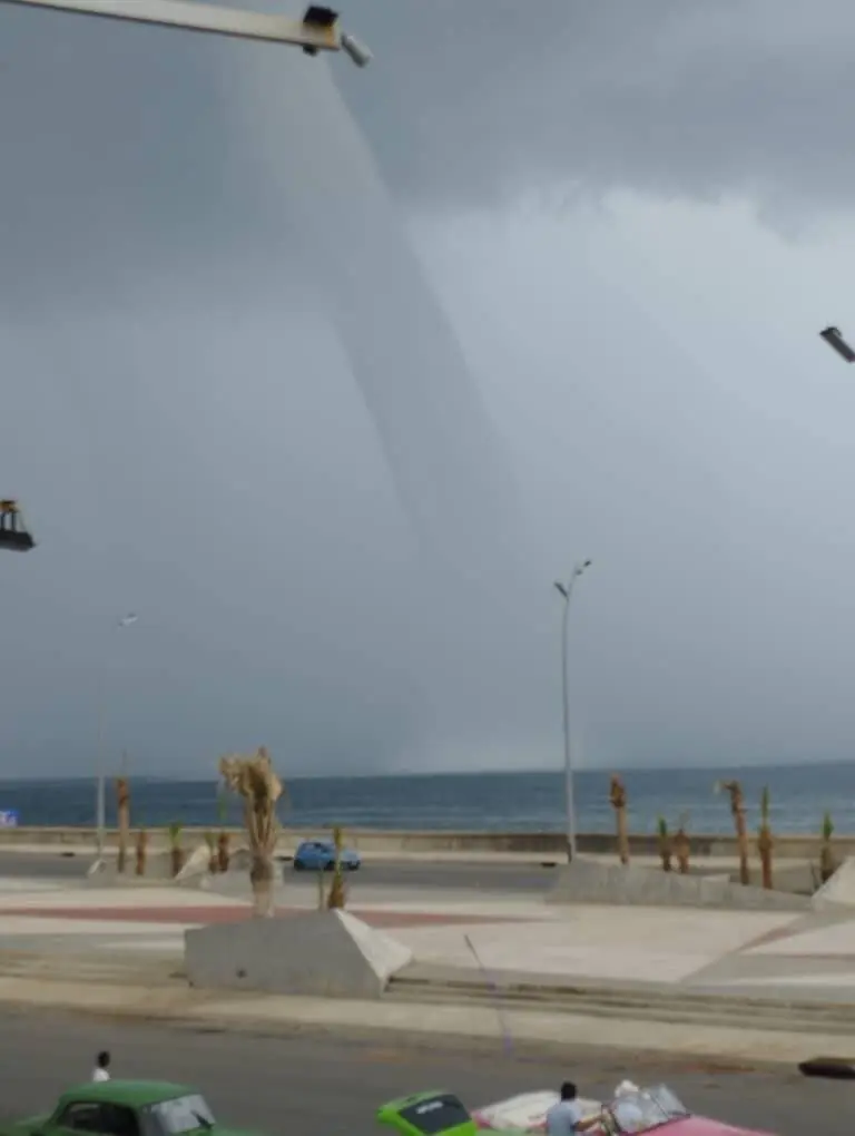 En imágenes: Tromba marina en La Habana, ¿cuáles son sus causas y consecuencias? 3 image 28.jpg