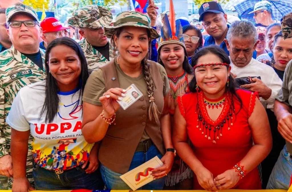 En imágenes: Miles de venezolanos se suman a la jornada "Yo me alisto" 10 latata