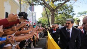 Arce y Evo Morales repudian amenazas de EE.UU. contra el presidente Nicolás Maduro 5 maduro y pueblo venezuela 2 foto minci