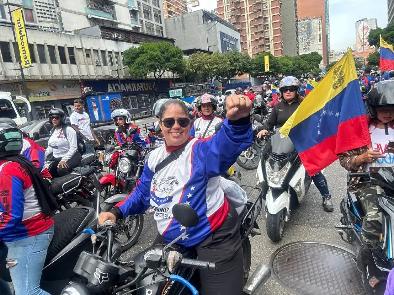 En imágenes: Pueblo de Venezuela activo en defensa de la soberanía