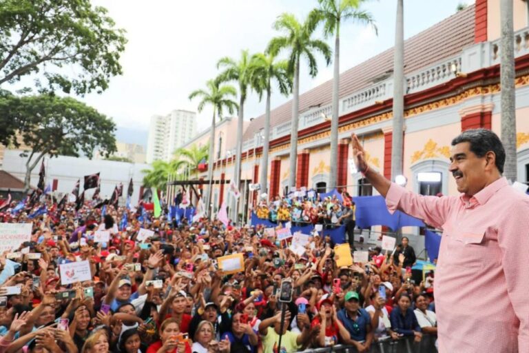 Comunas reafirman respaldo popular al presidente Nicolás Maduro 1 movimientos s 1024x682 1