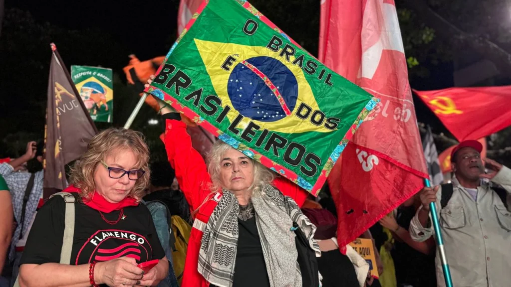Protestan contra las medidas de Trump: "quien manda es el pueblo de Brasil" 7 photo 2025 08 01 18 36 47