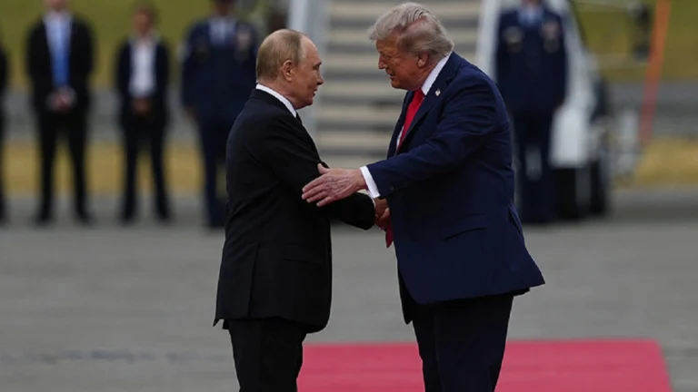 Poutine et Trump 2 photos TASS