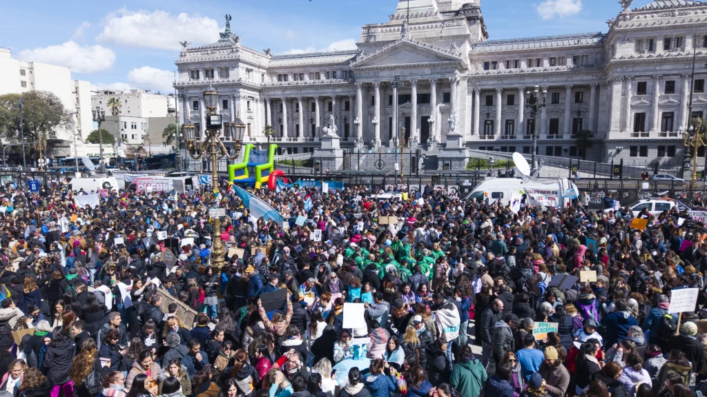 En imágenes: Victoria popular en Argentina por rechazo al veto en discapacidad 2 003