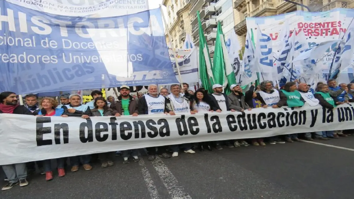 argentina marcha defensa universidad publica foto conadu.jpg