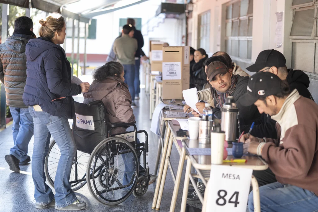 cola para votar