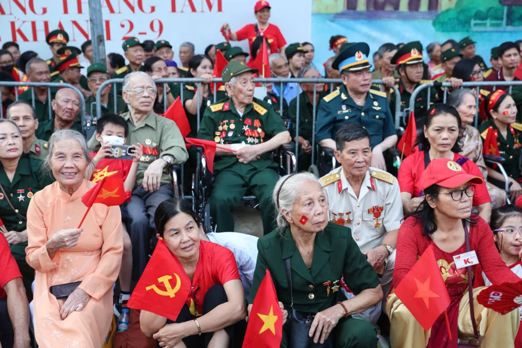 En imágenes: Miles de personas celebran en Vietnam el 80° aniversario de la Independencia 3 dff25e8d5187dad98396 17567696463901426132661