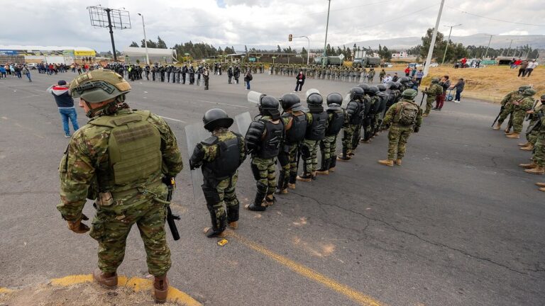 ecuador represion