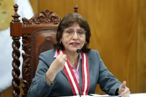 Perú: Justicia suspende a fiscal por enfrentar a la derecha 19 peru delia espinoza