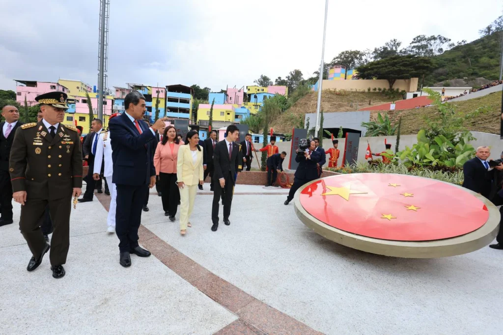 Commemorative monument inaugurated in Caracas for the 80th anniversary of Chinese victory over imperial Japan. Photo: Presidential Press.