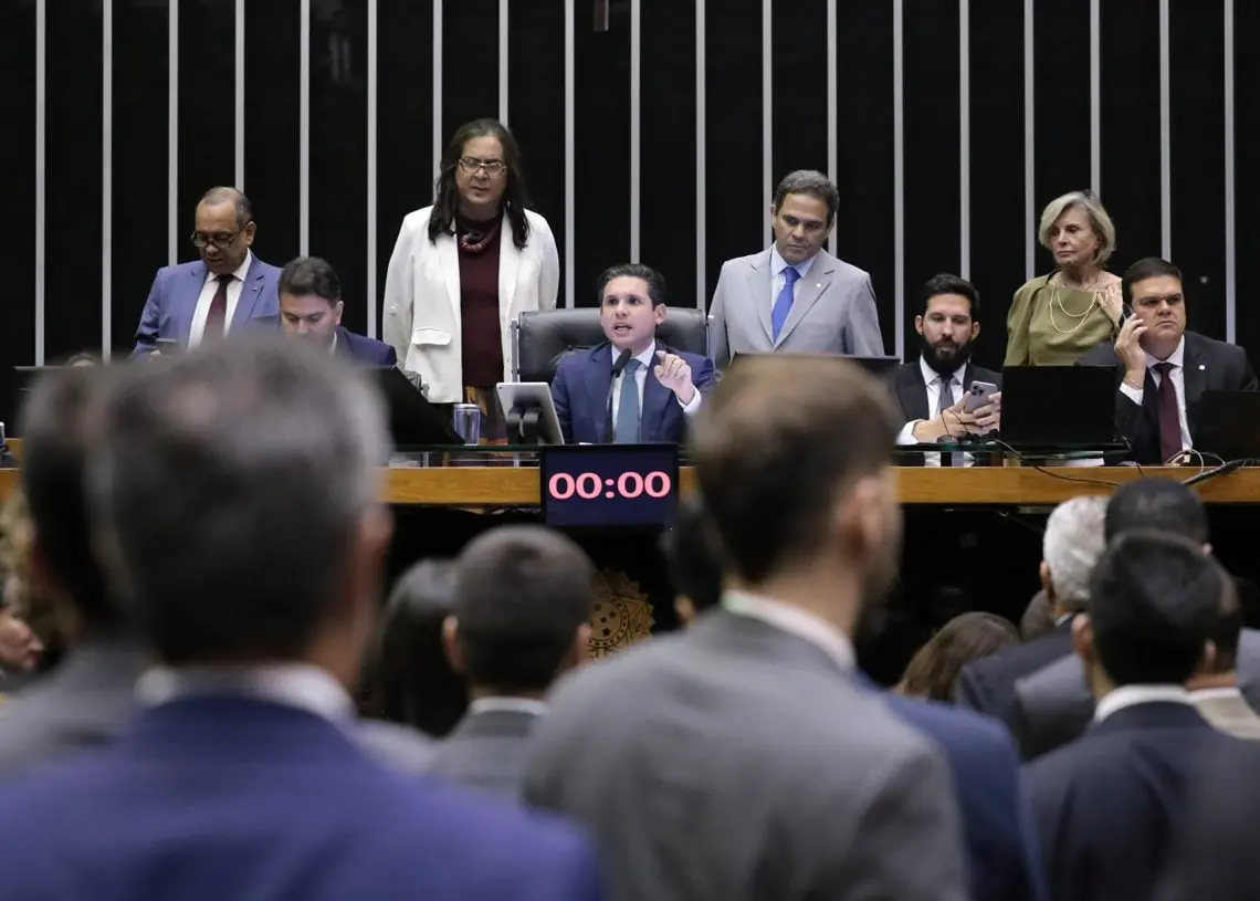 sesion eduardo bolsonaro.jpg