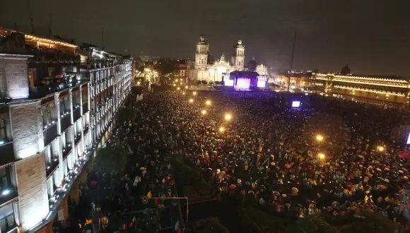 silvio rodriguez zocalo mexico 10 junio 2022 3.jpg
