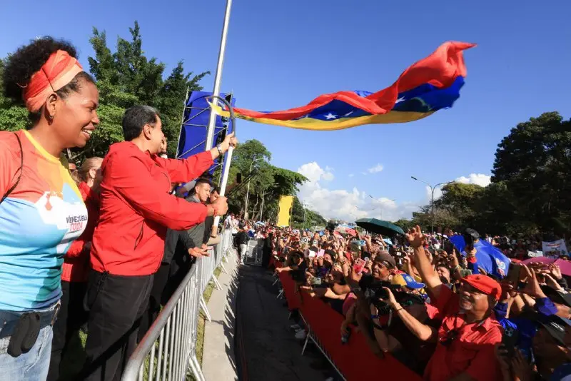 En imágenes: Pueblos indígenas de Venezuela reafirman su defensa de la patria 3 5143152848416738110.jpg