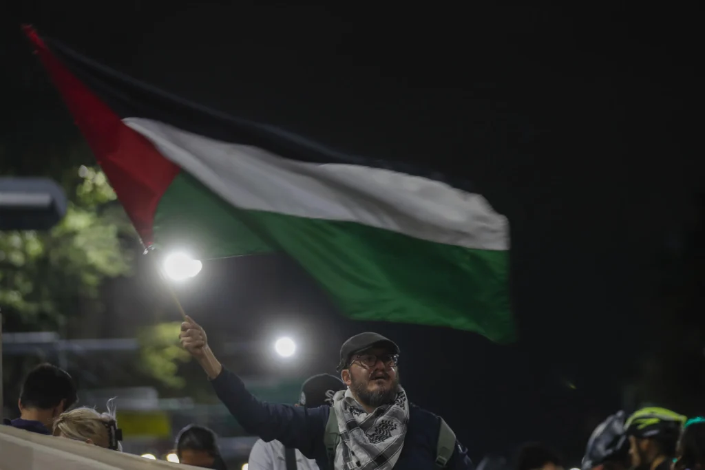 En imágenes: Manifestaciones globales exigen liberación de activistas de la Flotilla Global Sumud 9 99334df97862eaa305527ddc0e124b76376d152dw