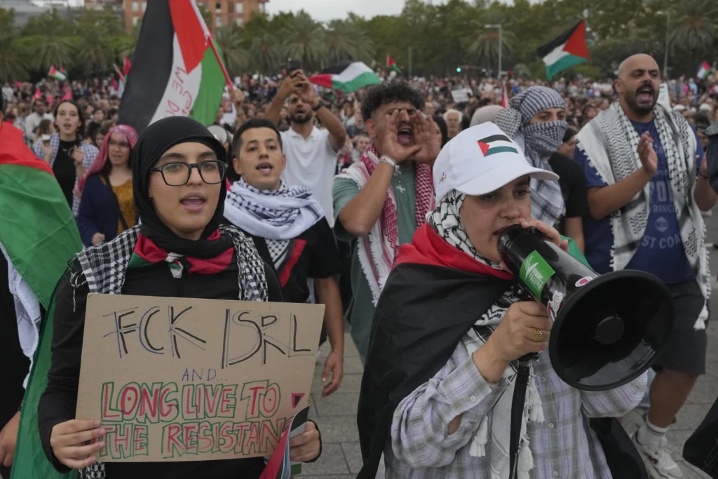 En imágenes: Manifestaciones globales exigen liberación de activistas de la Flotilla Global Sumud 16 c3b6e69005fdba79b219008fb360c031701686b4w 1