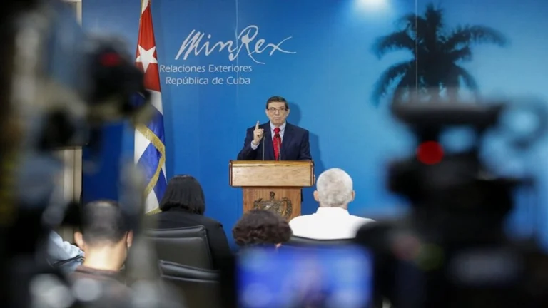 canciller cubano bruno rodriguez foto minrex