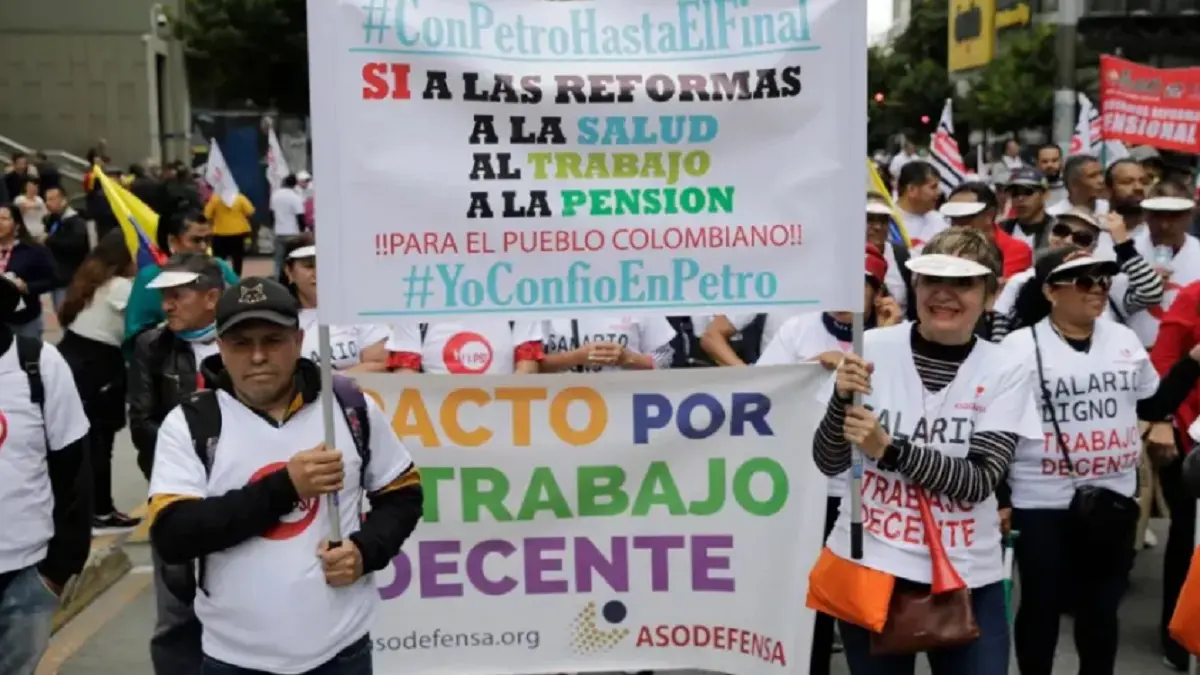 colombia apoyo reformas sociales foto efe.jpg