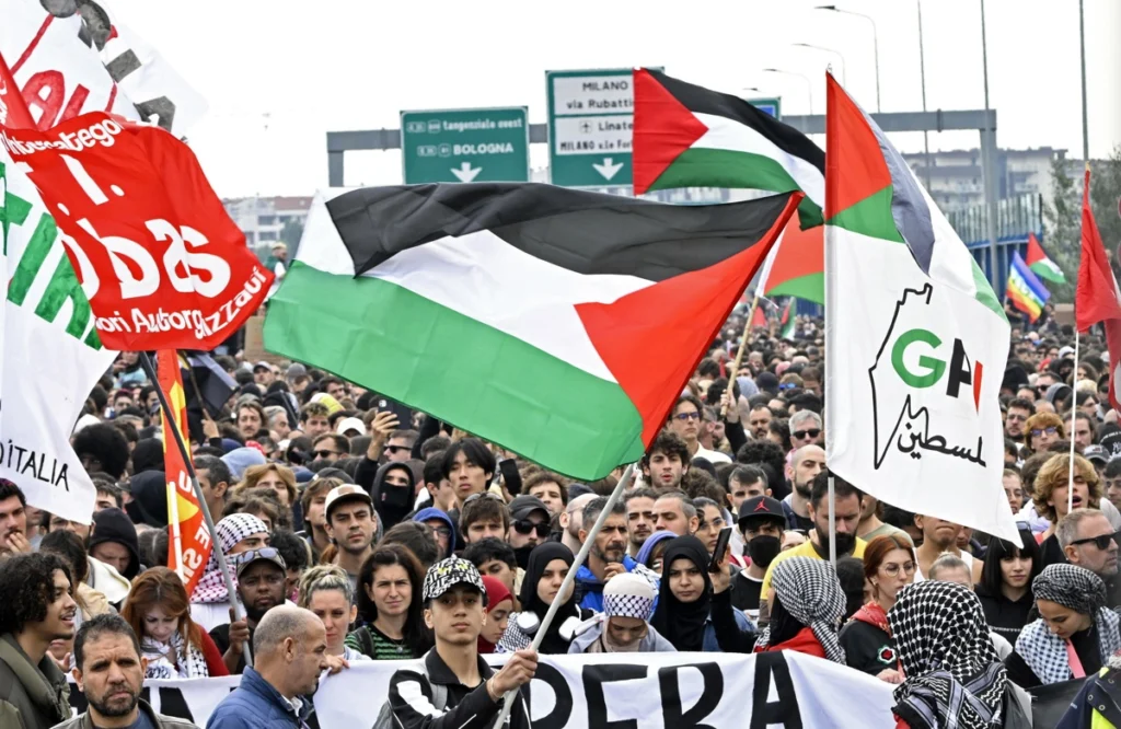 Jóvenes europeos toman las calles en apoyo a Gaza y a la Flotilla Sumud 5 dddb488523d5fc17cf3e2855b0c3611fc4a030c8