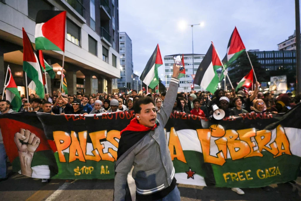 En imágenes: Manifestaciones globales exigen liberación de activistas de la Flotilla Global Sumud 19 ec7d62ee41746cced2a3e8bac2e5f15a7f087ffdw