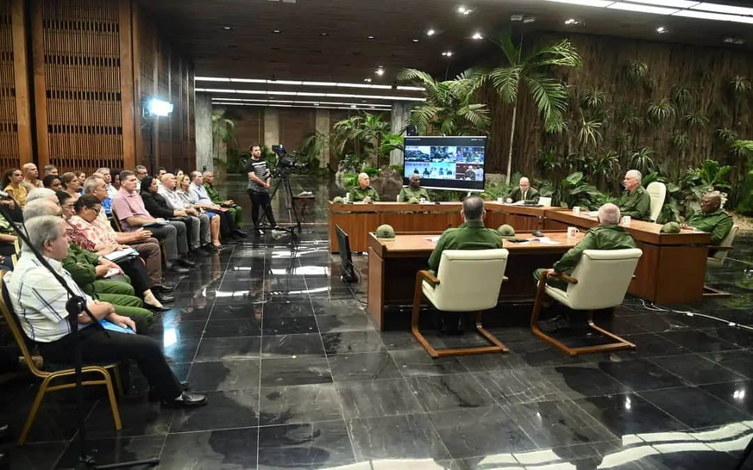 estudios revolucion.jpg