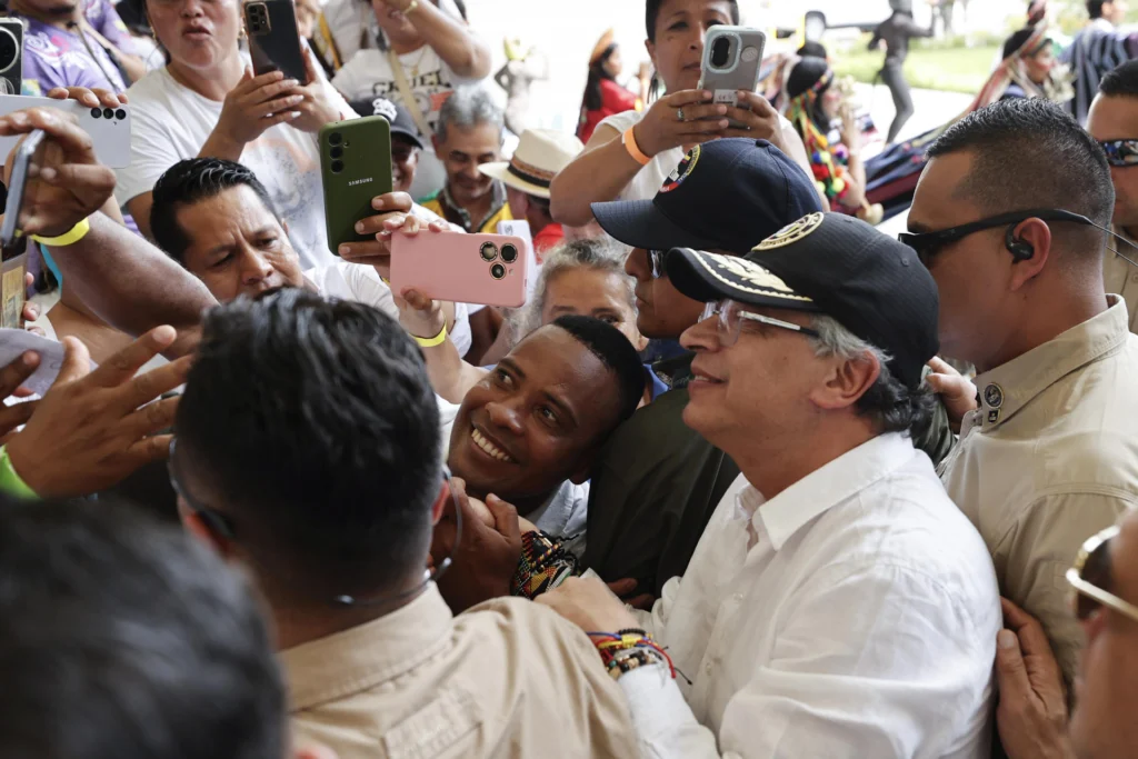 f2f14f5eecfddefcf3b9ef2b344d4341681dfbf2w