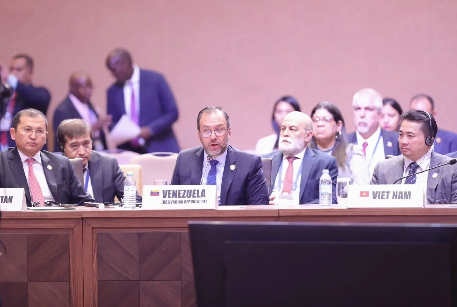 Venezuela Strengthens Strategic Alliances at Non-Aligned Movement Summit in Uganda