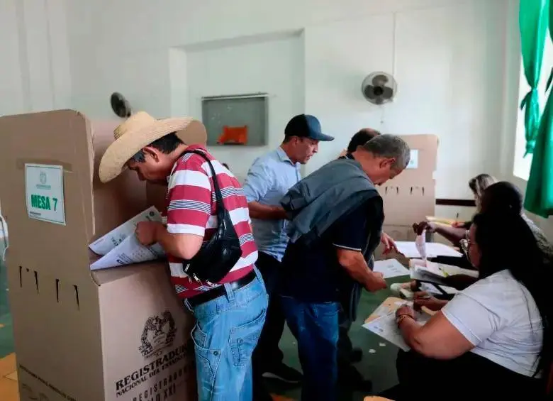 Ministro de Justicia de Colombia presenta articulado para convocar a Constituyente 1