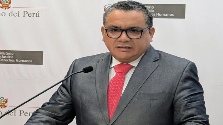juan jose santivanez ministro justicia peru foto efe