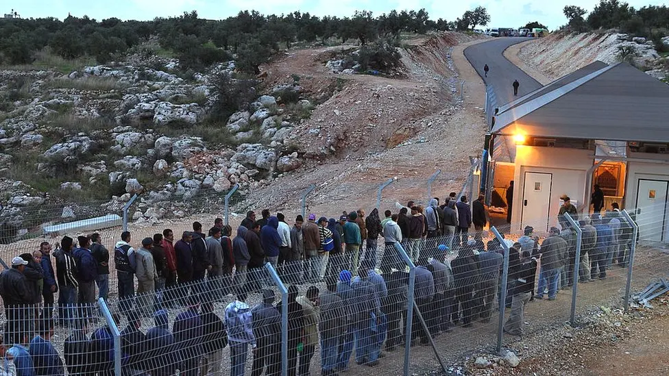 Israel y la Doctrina Dahiya como estrategia militar de exterminio 3 muro israel.jpg