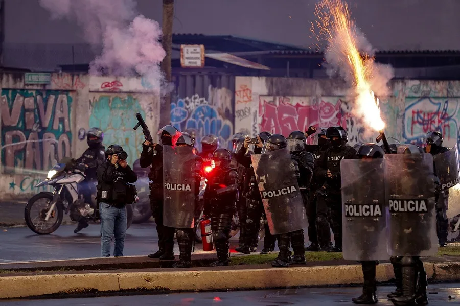 obj 20251001t001412s0012i 1 1 1 43 3 1