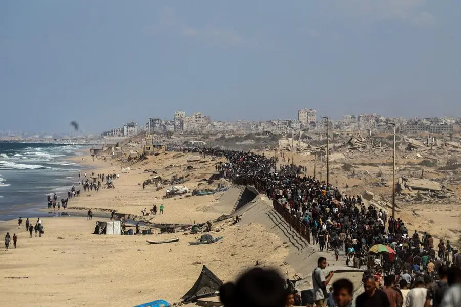 palestiniansresumemovementtonortherngazaafterceasefire uncmxmeee000019 20251011 cbmfn0a001.jpg