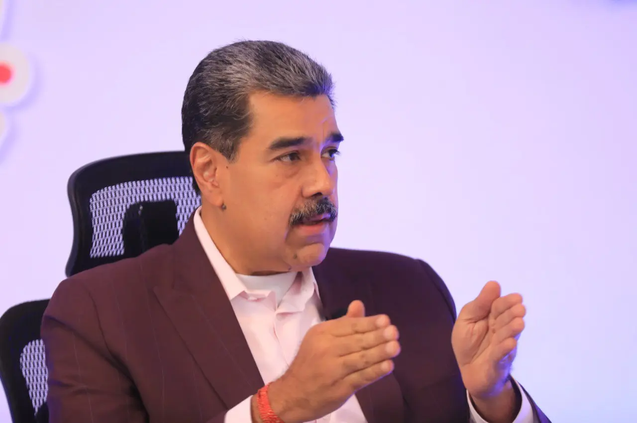 photo 5127781456817097525 y.jpg