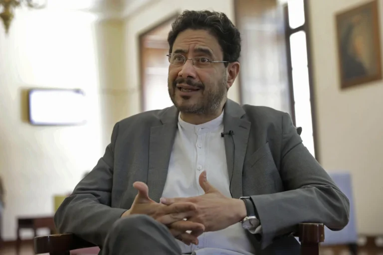 rss efe752289bfca58540389d52d5bf5733e892ba01699w