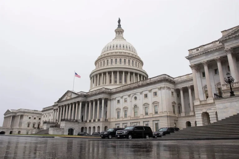 Republicanos bloquean legislación contra ataques de Trump en el Caribe 1 senado ee uu