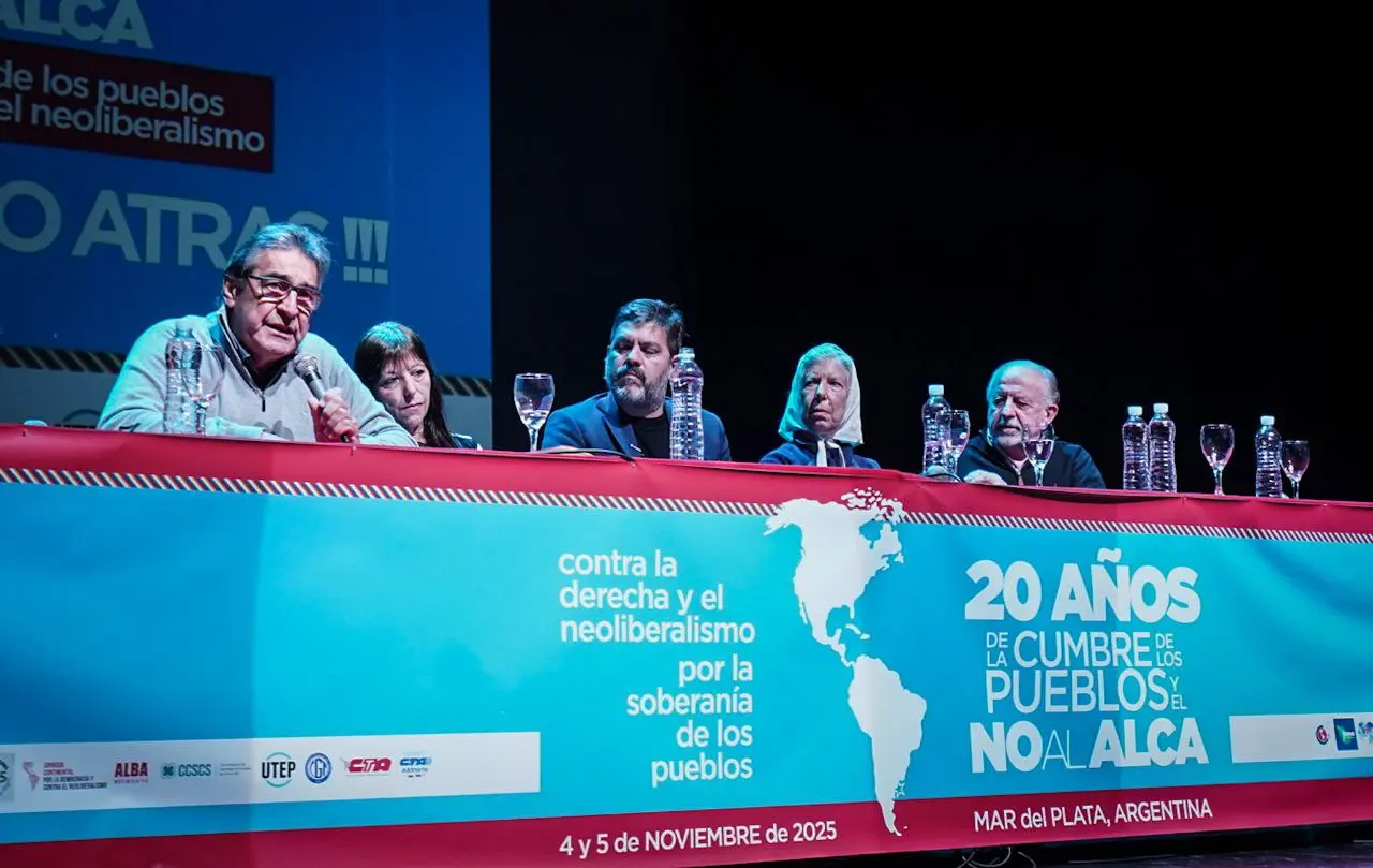 20 anos no al alca.jpg