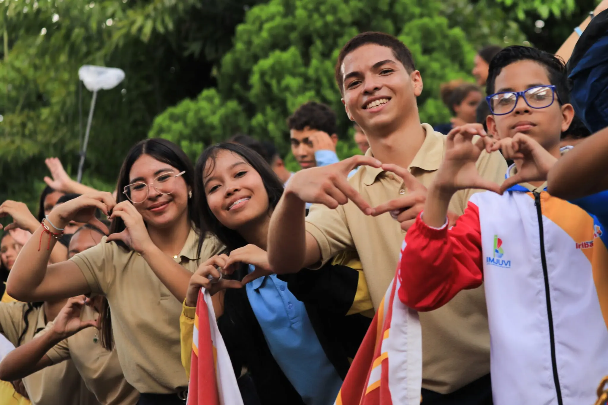 4972463503679621947.jpg