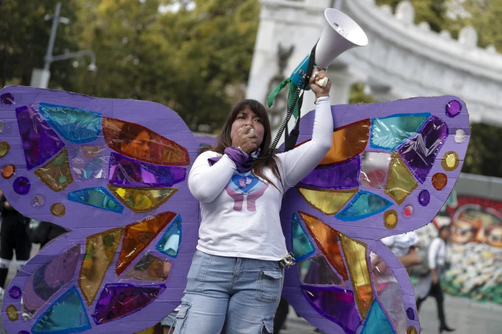 7bb51ab0a937e1a59d7a8a7802f00649c4205e8bw