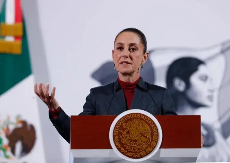 clau.jpg