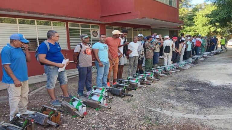 cuba combate dengue foto direccion salud habana