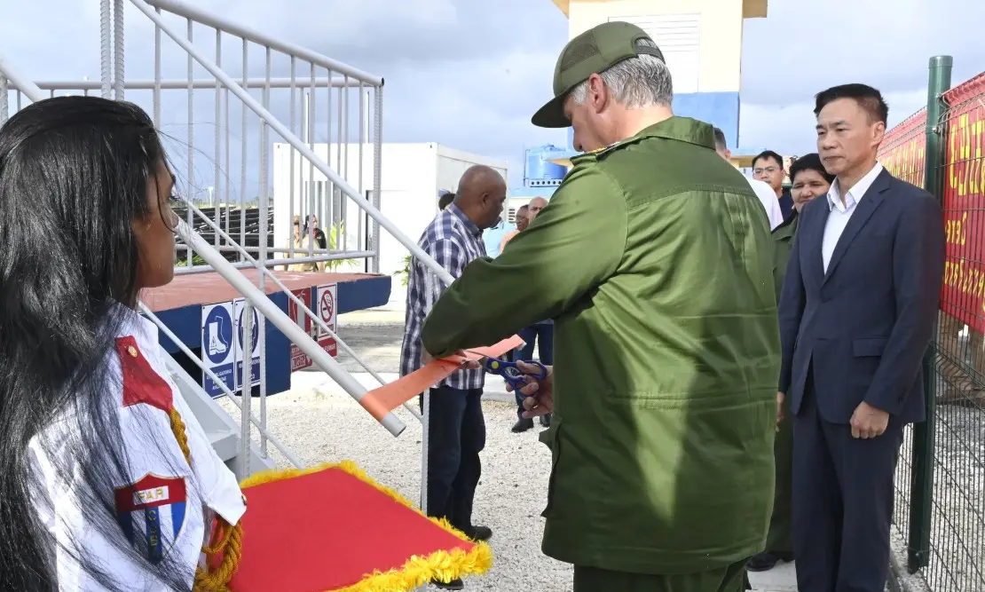 cuba parque solar.jpg