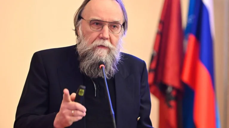 duguin filosofo ruso foro nueva era digital nov2025