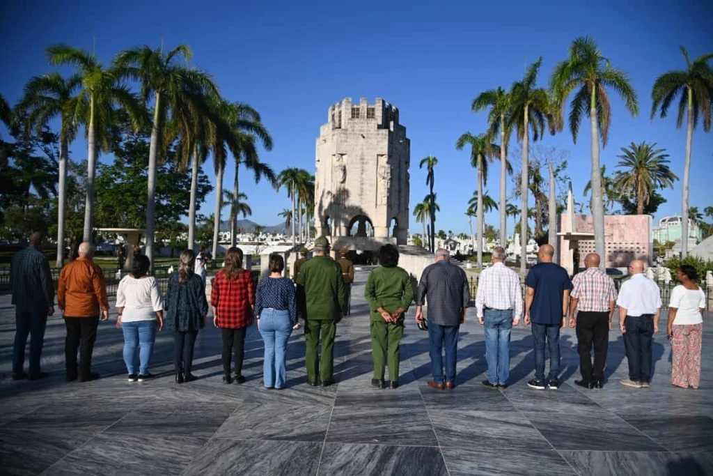 Díaz-Canel rinde homenaje a Fidel Castro y honra las raíces históricas de la nación 2 image 4 4
