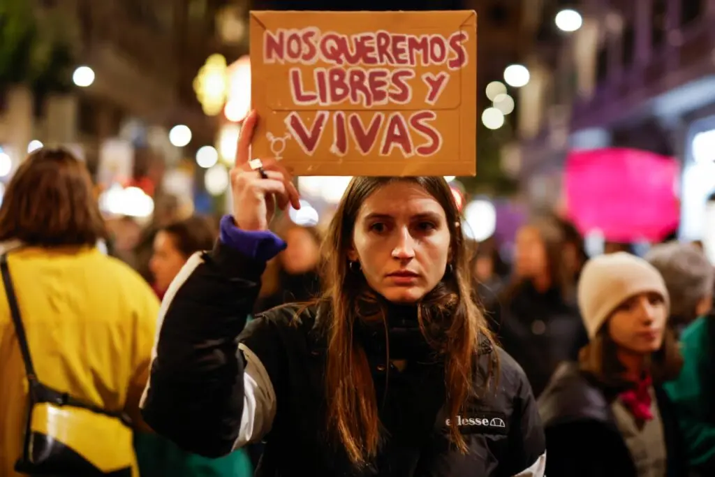 image 560 1024x683 1.jpg