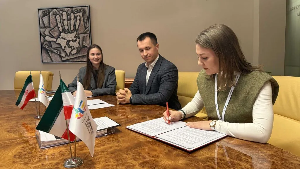 Irán intensifica el intercambio informativo con otros países a través de TV BRICS 2 iran2