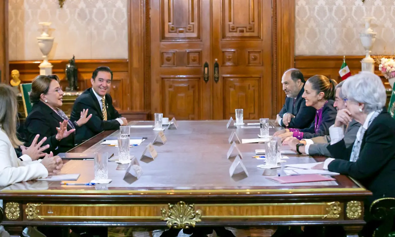mexico honduras presidentas01.jpg