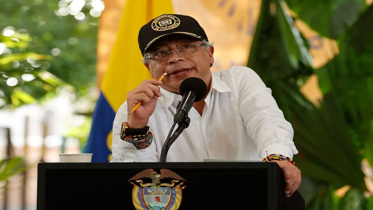 petro emergencia.jpg