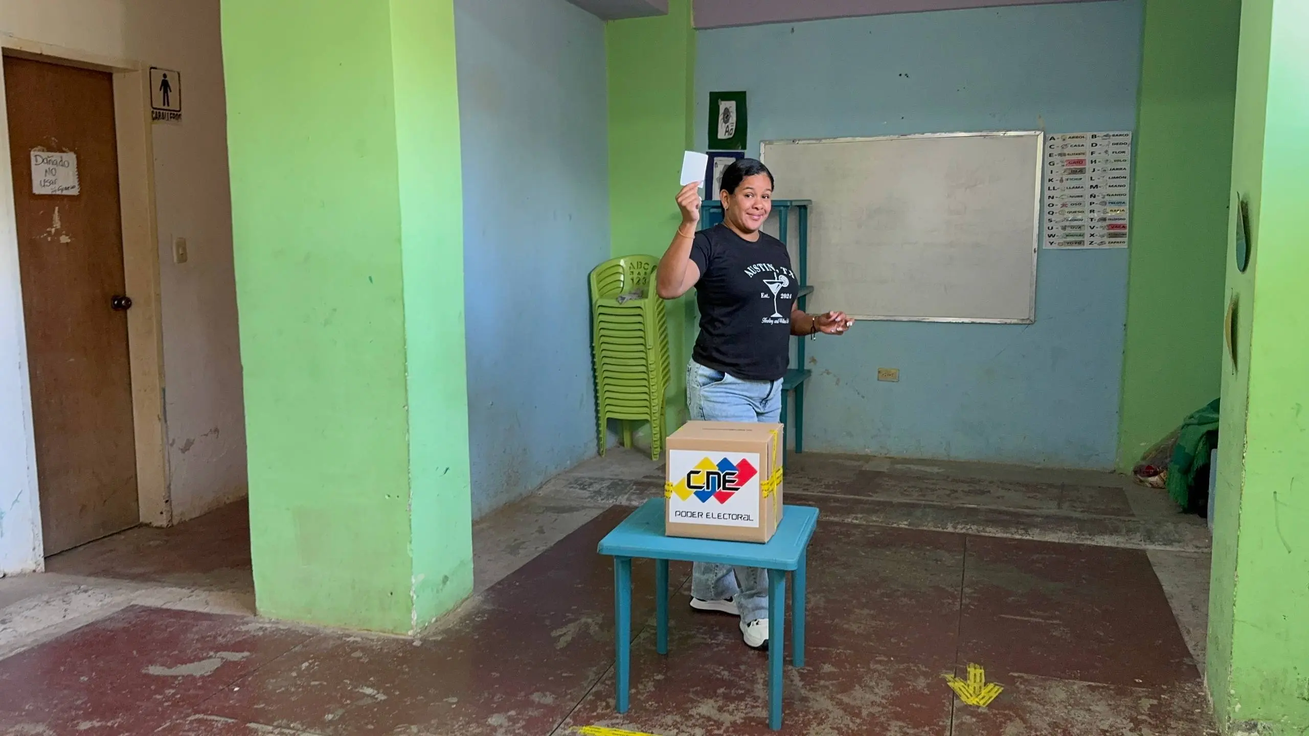 photo 4979065431054289716 w.jpg