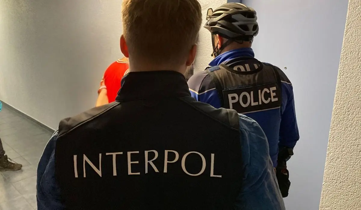 police interpoll.jpg